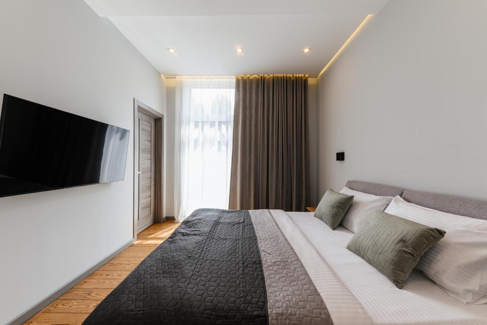 Luxury Apartments Smart House Uzhhorod Exterior foto