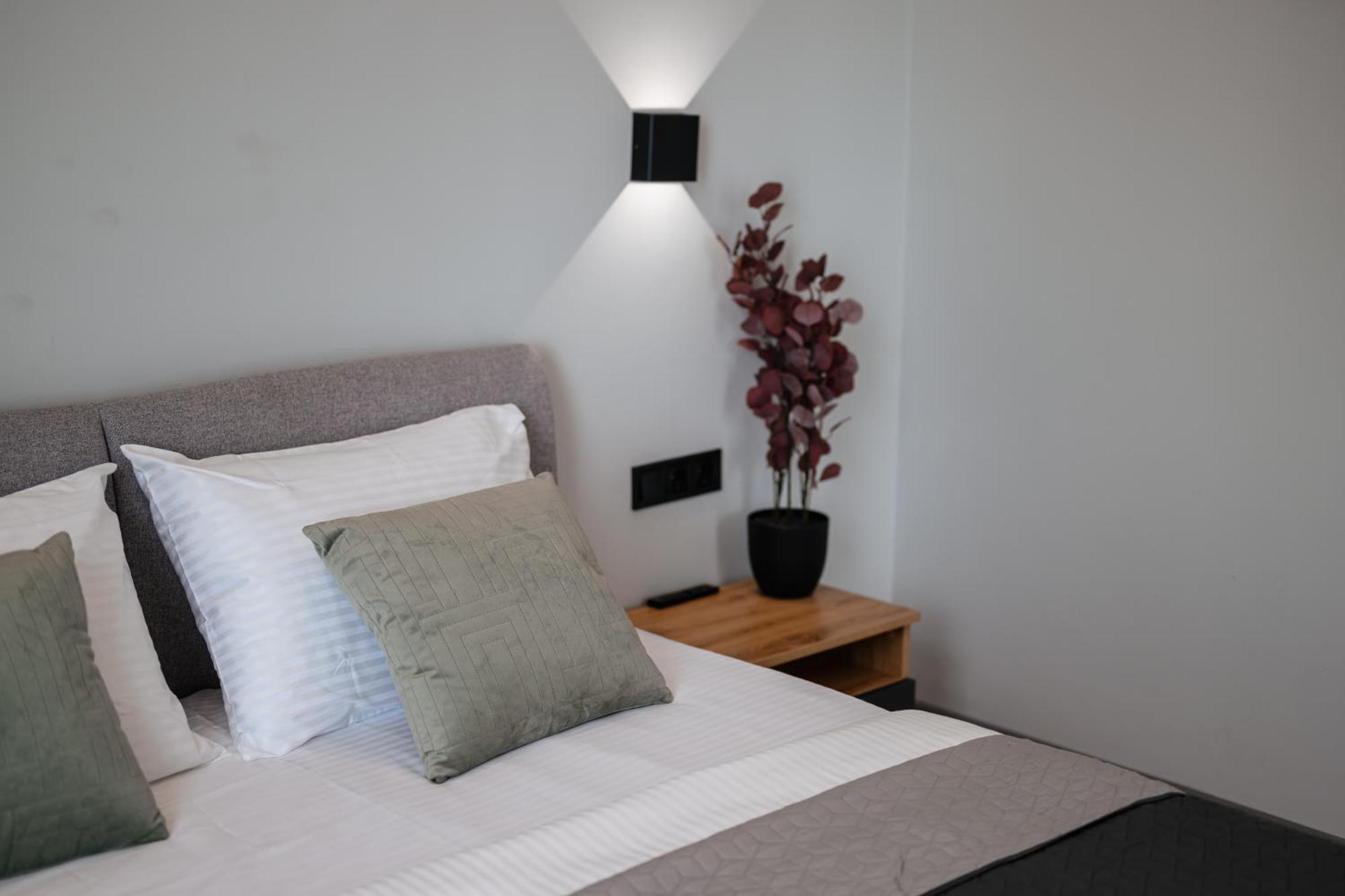 Luxury Apartments Smart House Uzhhorod Exterior foto